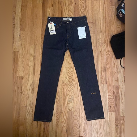 Advisory Board Crystals Jeans, 32d - Picture 2 of 8